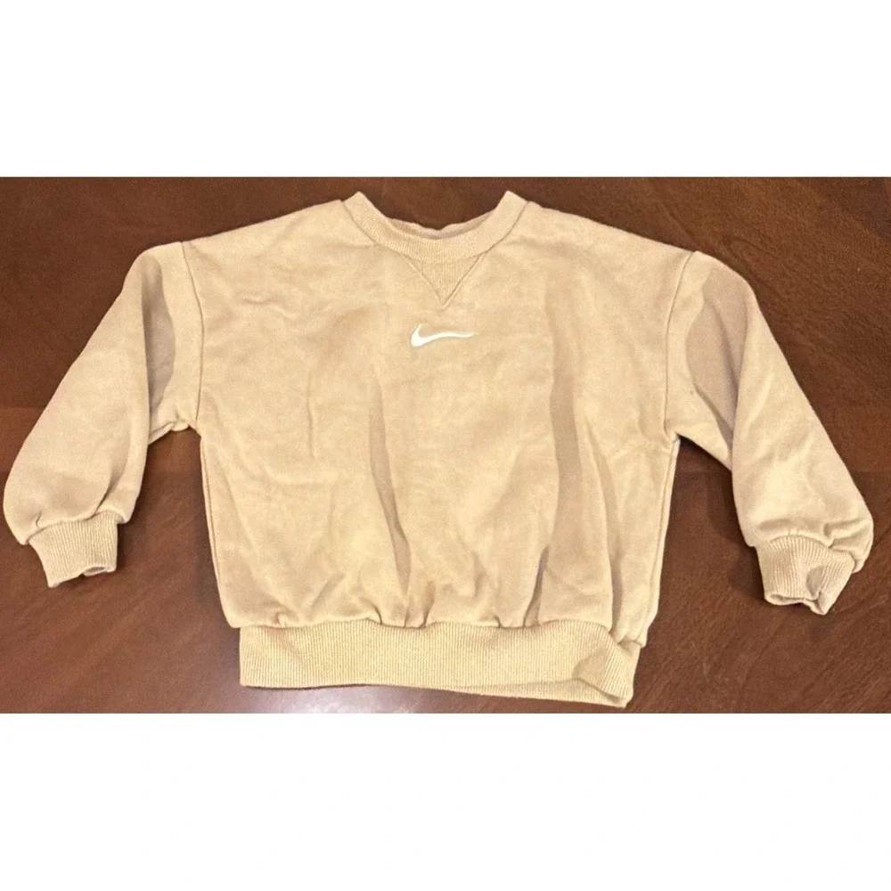 Nike Three Piece Outfit Beige Tan Size 3T
